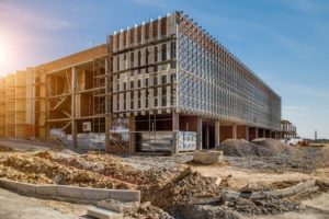 udržateľnosti výstavby a aj nedostatok pracovnej sily