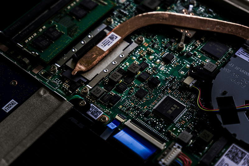 hardware operacneho systemu
